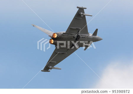 Italian Air Force Eurofighter EF-2000 takeoff 95398972