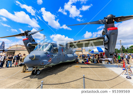 東京福生市橫田基地友誼節 美國空軍 CV-22 魚鷹 95399569