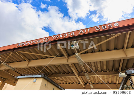 東京福生市橫田基地友誼節入場口 95399608