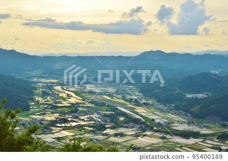 大分縣楠町 從富士山看稻田 大分縣楠町 從富士山看稻田 95400189