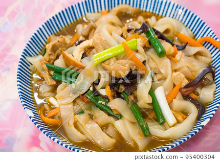 Taiwanese popular food - Hakka fried flat noodles 95400304