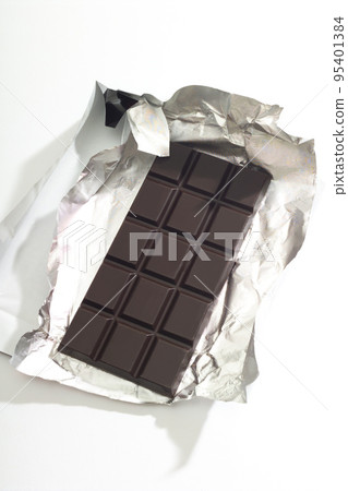 dark chocolate bar 95401384