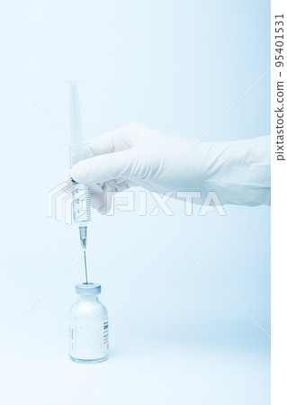 Syringe, medical injection and pills kit. Medicine plastic vaccination equipment with needle. Nurse or doctor. Liquid drug or narcotic. Health care in hospital.(Toned) 95401531