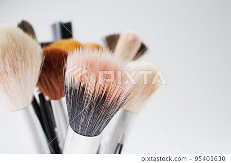 Make-up brushes Make-up brushes 95401630