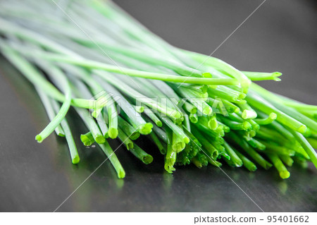 Bunch of chives closeup view Bunch of chives closeup view 95401662