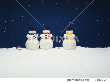 three snowman three snowman 95402274