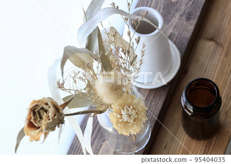 Diatomaceous Earth Dries Flowers