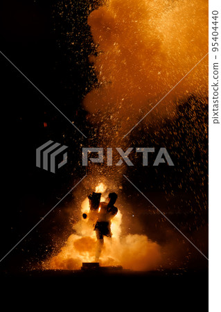 Tezutsu Hanabi Hane Tominaga Shrine Annual Festival 2022 Tezutsu Hanabi Hane Tominaga Shrine Annual Festival 2022 95404440