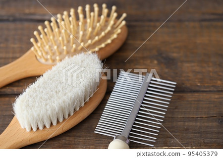 Pet grooming brush set: pet care brush and comb 95405379