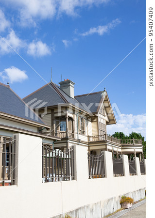 Former residence of Sanji Muto in Kobe Maiko Park in autumn Former residence of Sanji Muto in Kobe Maiko Park in autumn 95407409