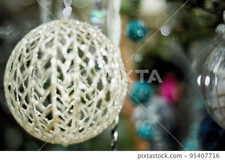 Christmas decoration (ball) 95407716