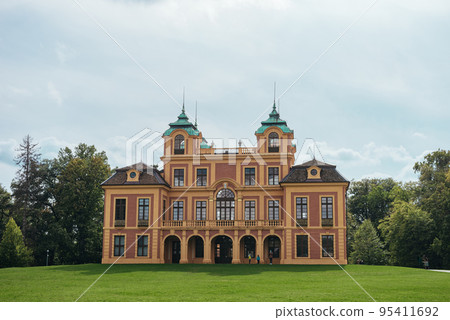 germany, castle, building 95411692
