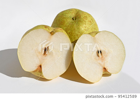 Japanese pear (Kahori pear) 95412589