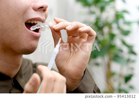 Image of home whitening for young men 95413012
