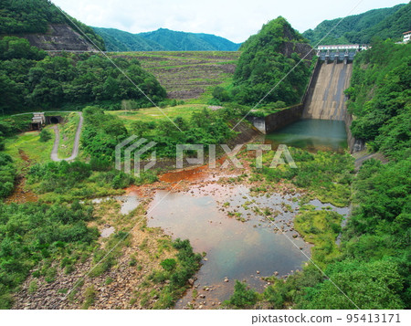 從六段橋看夏天的牧尾水壩 95413171
