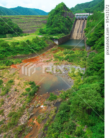 從六段橋看夏天的牧尾水壩 95413172
