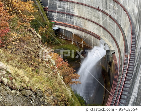 Dam flood Dam flood 95418554