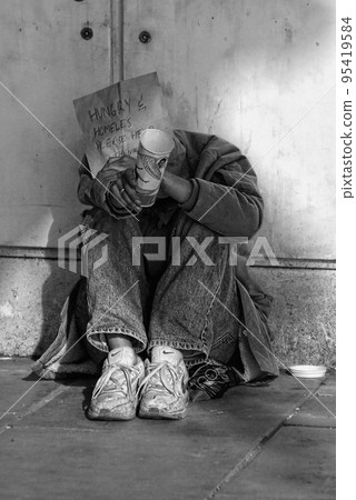 No way to go, desperate for some help. 95419584