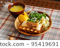 One plate breakfast 95419691