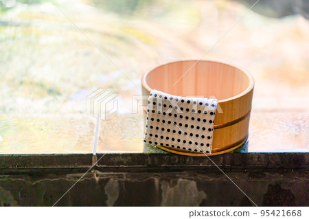 Hot spring 95421668