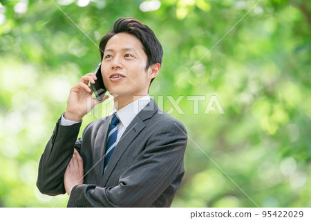Business male smartphone smartphone fresh green 95422029