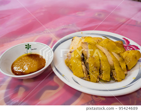 台灣傳統美食 - 白斬鹽水雞 95424689