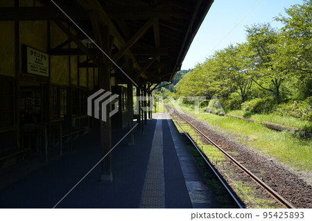 A view of JR Kareigawa Station in Kagoshima Prefecture. A view of JR Kareigawa Station in Kagoshima Prefecture. 95425893