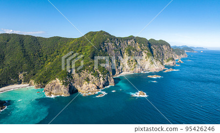 [Drone aerial photography] Senba Cliff Sotomuinohama 95426246