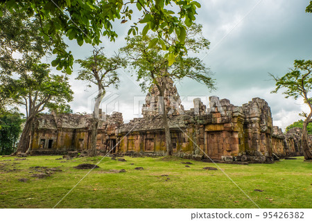Landscape of Phanom Rung Historical Park is a castle built in the ancient Khmer period located in Buriram Province, Thailand. 95426382