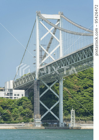 This photo was taken near the Kanmon Kaikyo Bridge. This photo was taken near the Kanmon Kaikyo Bridge. 95426472