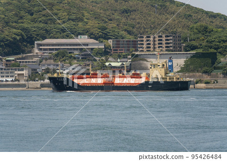 這張照片是在關門海峽大橋附近拍攝的。 這張照片是在關門海峽大橋附近拍攝的。 95426484