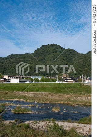 鳥取縣西白郡寶木町鬼泉山和日野川 95427229