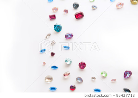 由複古石頭複製空間製成的圓圈 95427718