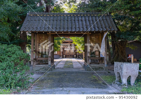 鳥取縣西白區法木町宮原樂樂福神社神門 95430092