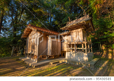 鳥取縣米子市樂樂福神社大殿上泉 鳥取縣米子市樂樂福神社大殿上泉 95430585