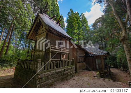 鳥取縣日野區日野町上賀福神社本堂 鳥取縣日野區日野町上賀福神社本堂 95435587