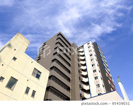 Newly built apartment 95439031