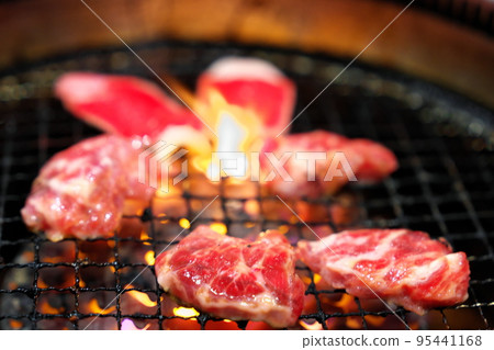 full of meat full of meat 95441168