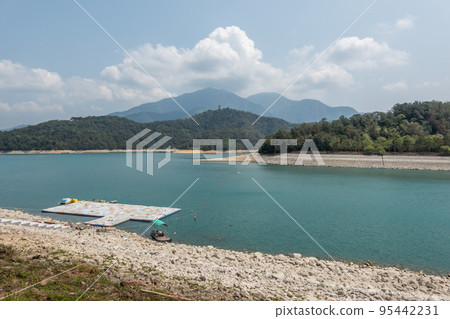 dry Sun Moon Lake dry Sun Moon Lake 95442231
