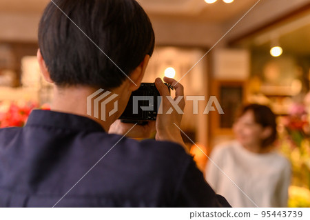 photographer, cameraman, photographers 95443739