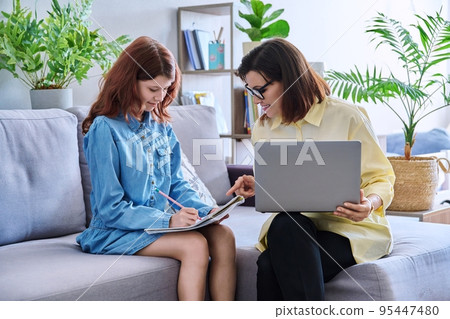 Individual lesson of teacher and child of preteen girl 95447480