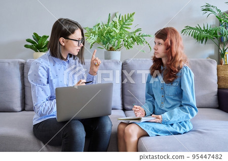 Individual lesson of teacher and child of preteen girl 95447482