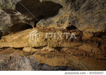 This photo was taken at Kyusendo Cave in Kumamoto Prefecture. This photo was taken at Kyusendo Cave in Kumamoto Prefecture. 95450047