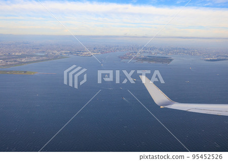從東京灣俯瞰東京港 從東京灣俯瞰東京港 95452526