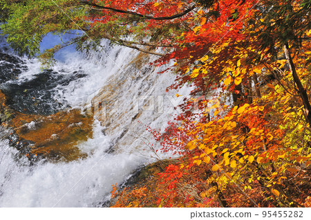 Shiga Kogen Sandan Falls Shiga Kogen Sandan Falls 95455282