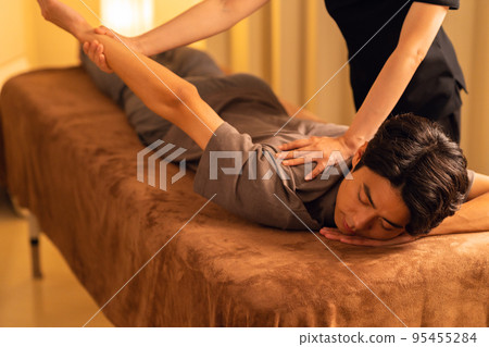 Male Chiropractic Massage Osteopathic Shiatsu 95455284