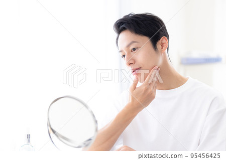 Beauty image Middle-aged men 95456425