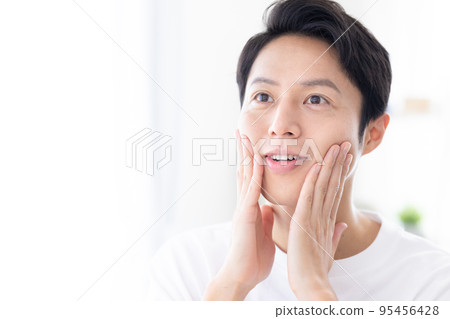 美女形像中年男人 95456428