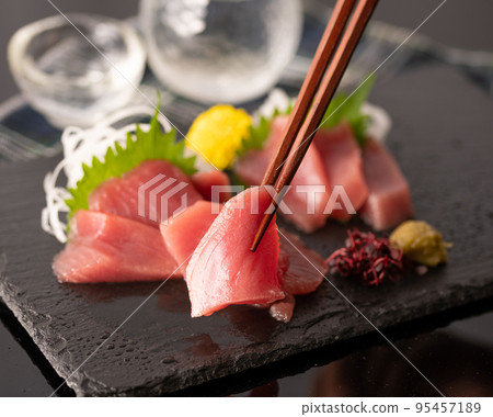 金槍魚生魚片 95457189