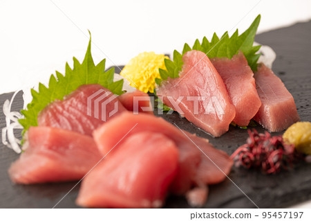 金槍魚生魚片 金槍魚生魚片 95457197